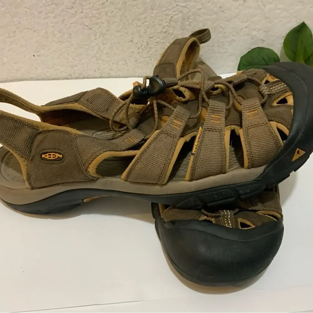 Keen Newport H2 Mens 15 Brown Leather Hiking Trail Water Beach Sandals Shoes